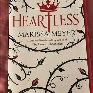 Heartless by Marissa Meyer - White & Red Cover